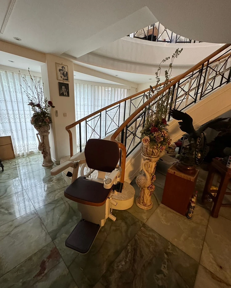 Arc-staircase-Curved-brown-1Fto3F (1)